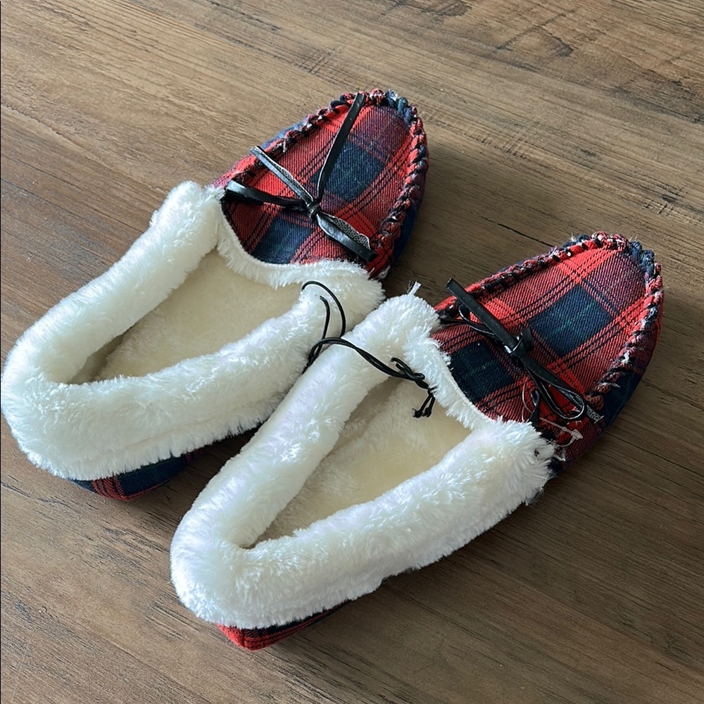 🔥🔥New Plaid Moccasin Slippers with Faux Fur Lining